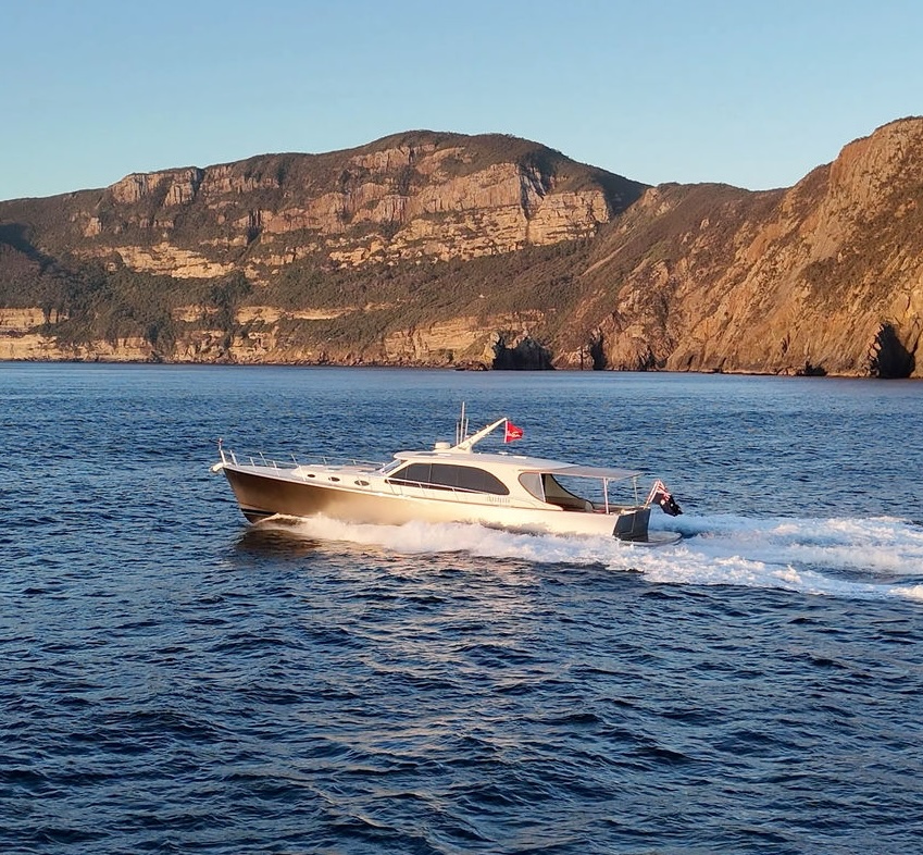 Palm Beach Motor Yachts